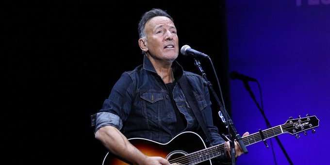 Bruce Springsteen bütün müzik haklarını 500 milyon dolara sattı!