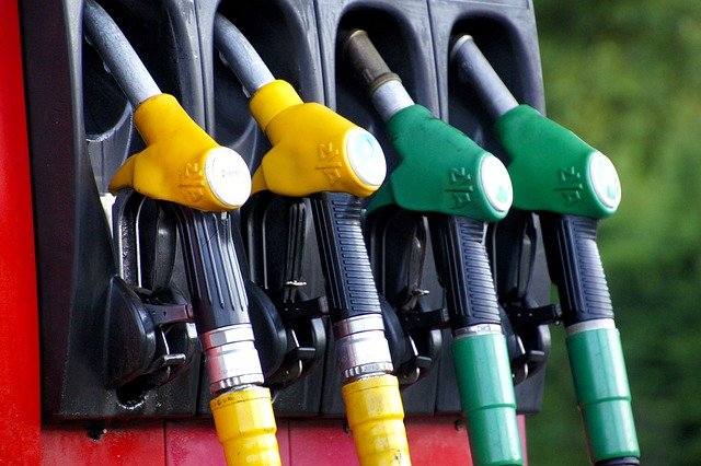California’da Benzin Fiyatları Tekrar Yükselişe Geçti