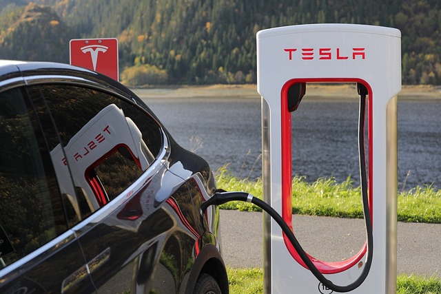 Ünlü Araba Markası Tesla Satışlarını Arttırmak İçin İndirim Uyguladı