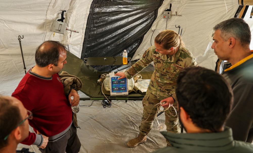 ABD Savunma Bakanlığı Deprem Bölgesindeki ‘Anahtar Teslim’ Hastaneyi Tamamladı