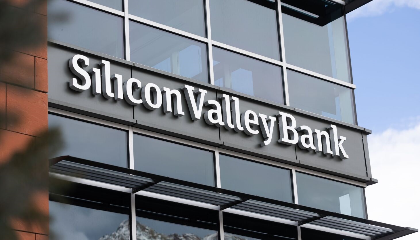 ABD'de Silikon Vadisi Bankası İflasını Açıkladı