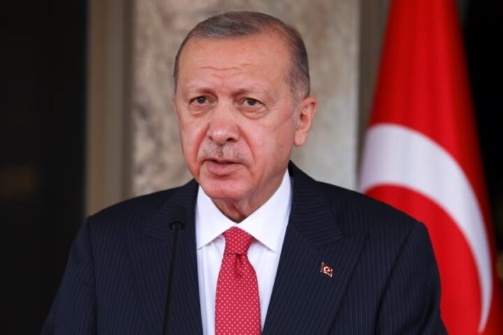 Cumhurbaşkanı Erdoğan'dan ABD Açıklaması: Seçimde Amerika'ya Ders Vermeliyiz