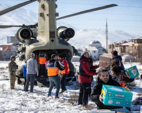 ABD ve uluslararası ortaklar, Türkiye ve Suriye'deki depremzedeleri desteklemeye devm ediyor