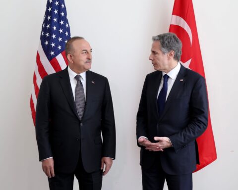 ABD Dışişleri Bakanı Antony Blinken’ın Türk Dışişleri Bakanı Çavuşoğlu ile Telefon Görüşmesi Gerçekleştirdi