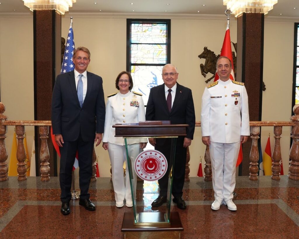 ABD Deniz Kuvvetleri Komutanı Oramiral Lisa Franchetti Türkiye'yi Ziyaret Etti